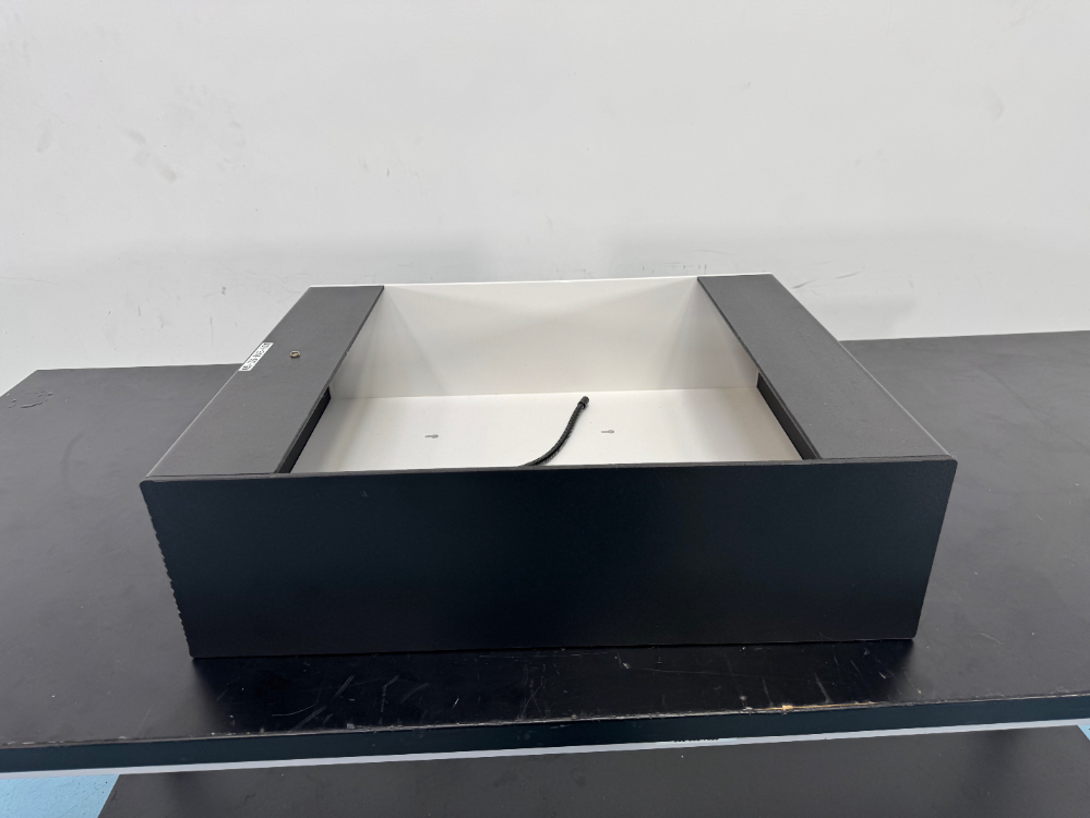 Image of Manual Vial Inspection Booth